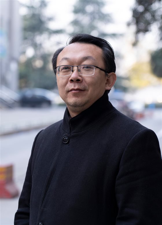 Xinjian Ma, founder and editor of Tradesplain
